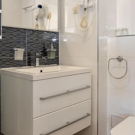 公寓 Queen Mary Luxury 斯普利特